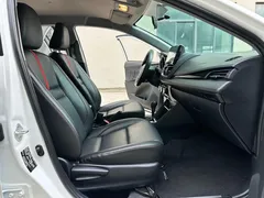 2022 Toyota Yaris L Zhixuan X 1.5L CVT Luxury Plus, белый — фото 4
