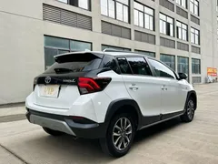 2022 Toyota Yaris L Zhixuan X 1.5L CVT Luxury Plus, белый — фото 14