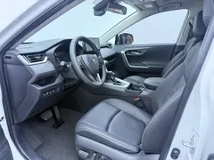 2023 Toyota RAV4 2.0L CVT 2WD 20th Anniversary Platinum, белый — фото 7