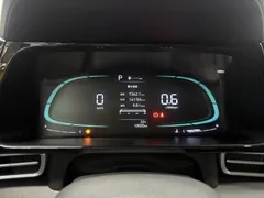 2023 Hyundai Elantra 1.5L CVT GLS Leading, белый — фото 10
