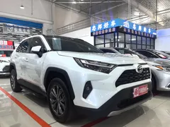 2023 Toyota RAV4 2.0L CVT 2WD Fashion Plus, белый — фото 3