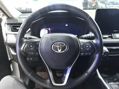 2023 Toyota RAV4 2.0L CVT 2WD Fashion Plus, белый — фото 11