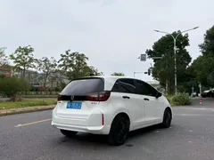 2021 Honda Fit 1.5L CVT, белый — фото 4