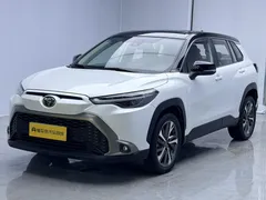 2022 Toyota Frontlander 2.0L CVT Luxury Plus, белый — фото 1