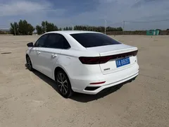 2022 Geely Emgrand 4th Gen 1.5L CVT Flagship, белый — фото 7