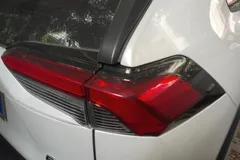 2023 Toyota RAV4 2.0L CVT 2WD Fashion, белый — фото 8