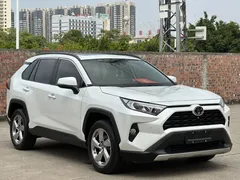 2022 Toyota RAV4 2.0L CVT 2WD Fashion, белый — фото 2