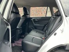 2022 Toyota RAV4 2.0L CVT 2WD Fashion, белый — фото 5
