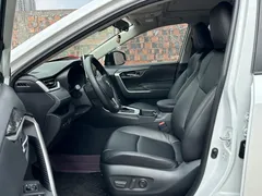 2022 Toyota RAV4 2.0L CVT 2WD Fashion, белый — фото 6