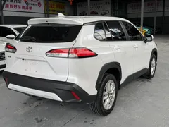 2023 Toyota Corolla Cross 2.0L CVT Elite, белый — фото 4