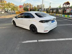 2021 Toyota Corolla 1.5L CVT GR SPORT, белый — фото 5