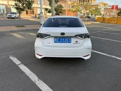 2021 Toyota Corolla 1.5L CVT GR SPORT, белый — фото 6