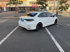 2021 Toyota Corolla 1.5L CVT GR SPORT, белый — фото 7