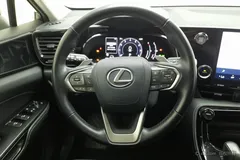 2022 Lexus NX 260 2WD — фото 14
