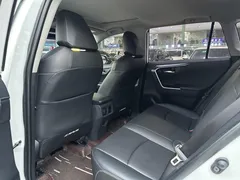 2021 Toyota RAV4 2.0L CVT 4WD Fashion Plus, белый — фото 6