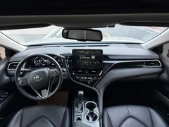 2023 Toyota Camry 2.5G Luxury — фото 8