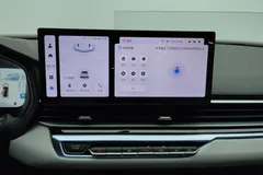 2023 Geely Emgrand 4th Gen Champion 1.5L CVT Flagship — фото 15