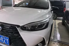 2022 Toyota Yaris L Zhixuan X 1.5L CVT Luxury Plus, белый — фото 2