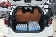 2022 Toyota Yaris L Zhixuan X 1.5L CVT Leading Plus, белый — фото 11