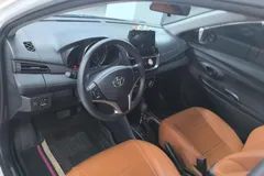 2022 Toyota Yaris L Zhixuan X 1.5L CVT Leading Plus, белый — фото 14