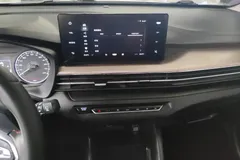 2021 Geely Vision X3 1.5L CVT Premium, белый — фото 15