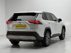 2023 Toyota RAV4 2.0L CVT 2WD Fashion, белый — фото 7