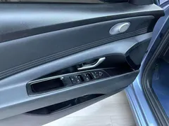 2023 Hyundai Elantra 1.5L CVT TOP Flagship, синий — фото 15