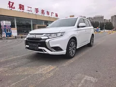 2021 Mitsubishi Outlander 2.0L 2WD 5 Seats, белый — фото 1
