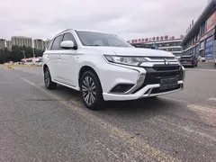 2021 Mitsubishi Outlander 2.0L 2WD 5 Seats, белый — фото 3