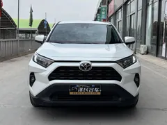 2023 Toyota RAV4 2.0L CVT 2WD, белый — фото 2