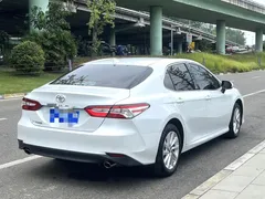 2023 Toyota Camry 2.0GVP Leading, белый — фото 8