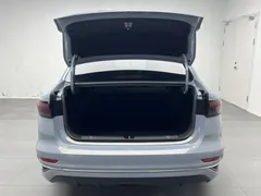 2023 Geely Emgrand 4th Gen 1.5L CVT Premium Champion — фото 15