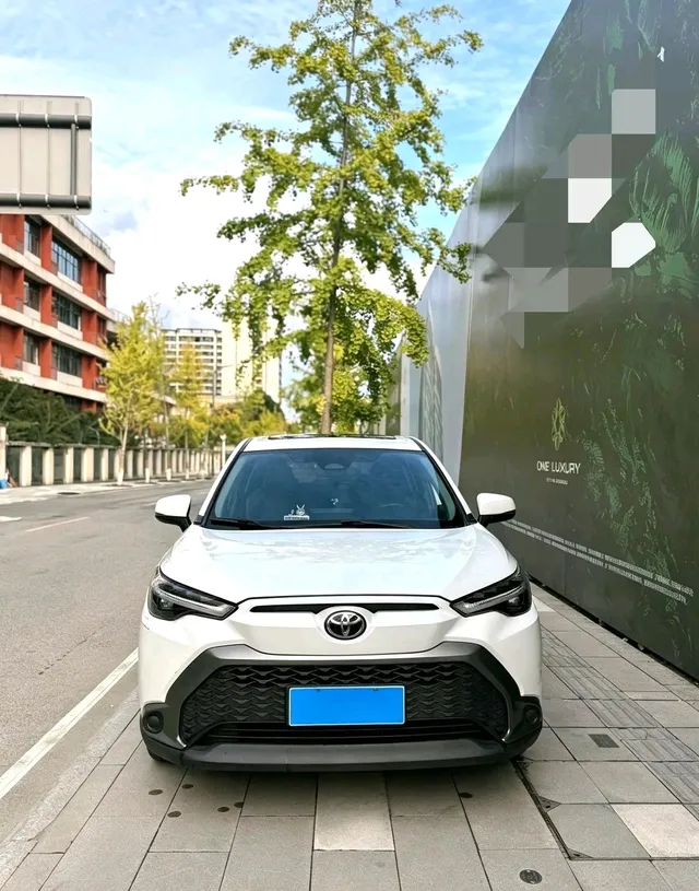 2023 Toyota Frontlander 2.0L CVT Luxury