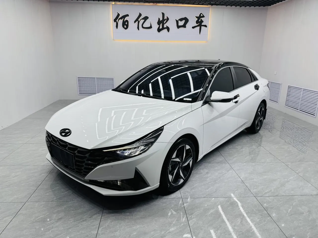 2022 Hyundai Elantra 1.5L CVT LUX Premium