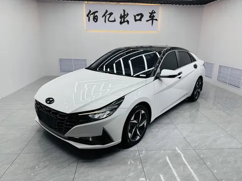 2022 Hyundai Elantra 1.5L CVT LUX Premium