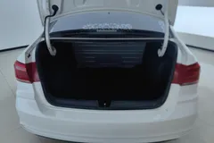 2021 Volkswagen Santana 1.5L AT Fashion, белый — фото 11