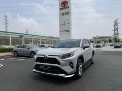 2023 Toyota RAV4 2.0L CVT 2WD Fashion, белый — фото 1