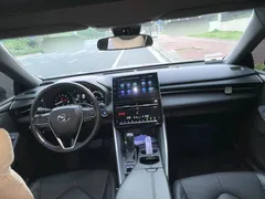 2022 Toyota Avalon 2.5L Luxury, чёрный — фото 5