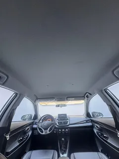 2022 Toyota Yaris L Zhixuan X 1.5L CVT Luxury Plus, белый — фото 13