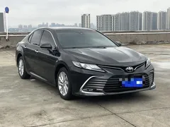 2022 Toyota Camry 2.0G Luxury, чёрный — фото 2
