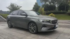 2021 Geely Emgrand UP 1.5L CVT Luxury — фото 3