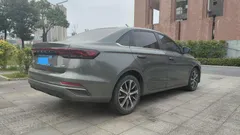 2021 Geely Emgrand UP 1.5L CVT Luxury — фото 4