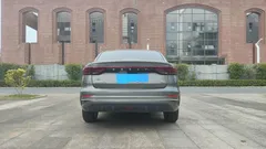 2021 Geely Emgrand UP 1.5L CVT Luxury — фото 5
