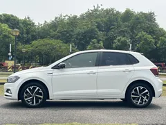2021 Volkswagen Polo Plus 1.5L AT, белый — фото 7