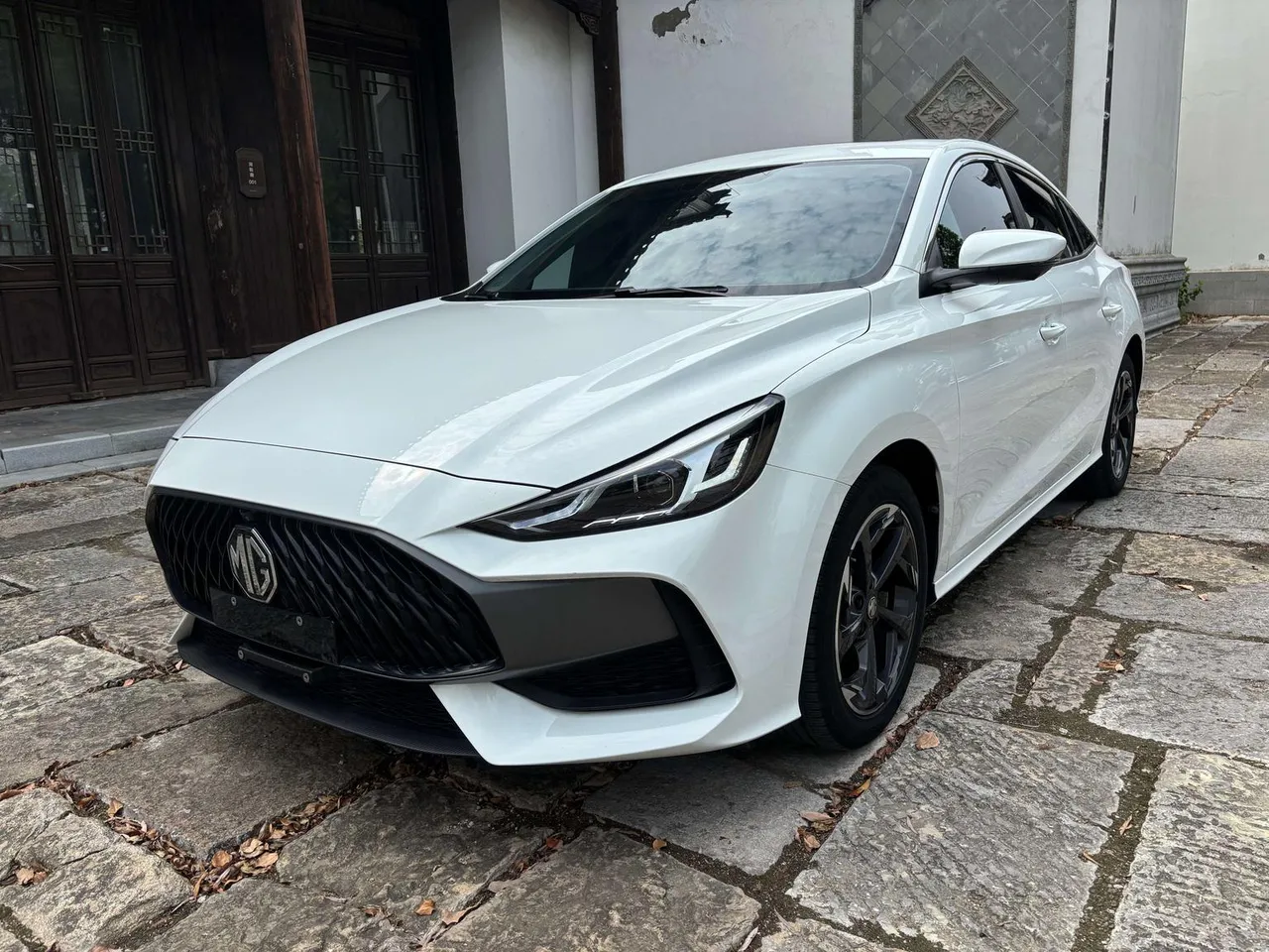 2023 MG MG5 180DVVT CVT Luxury