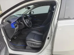 2022 Toyota C-HR 2.0L Elite, белый — фото 5