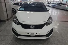 2021 Honda Fit 1.5L CVT, белый — фото 3