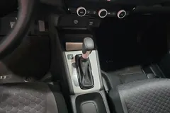 2021 Honda Fit 1.5L CVT, белый — фото 15