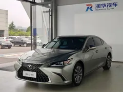 2022 Lexus ES 260 Excellence — фото 1
