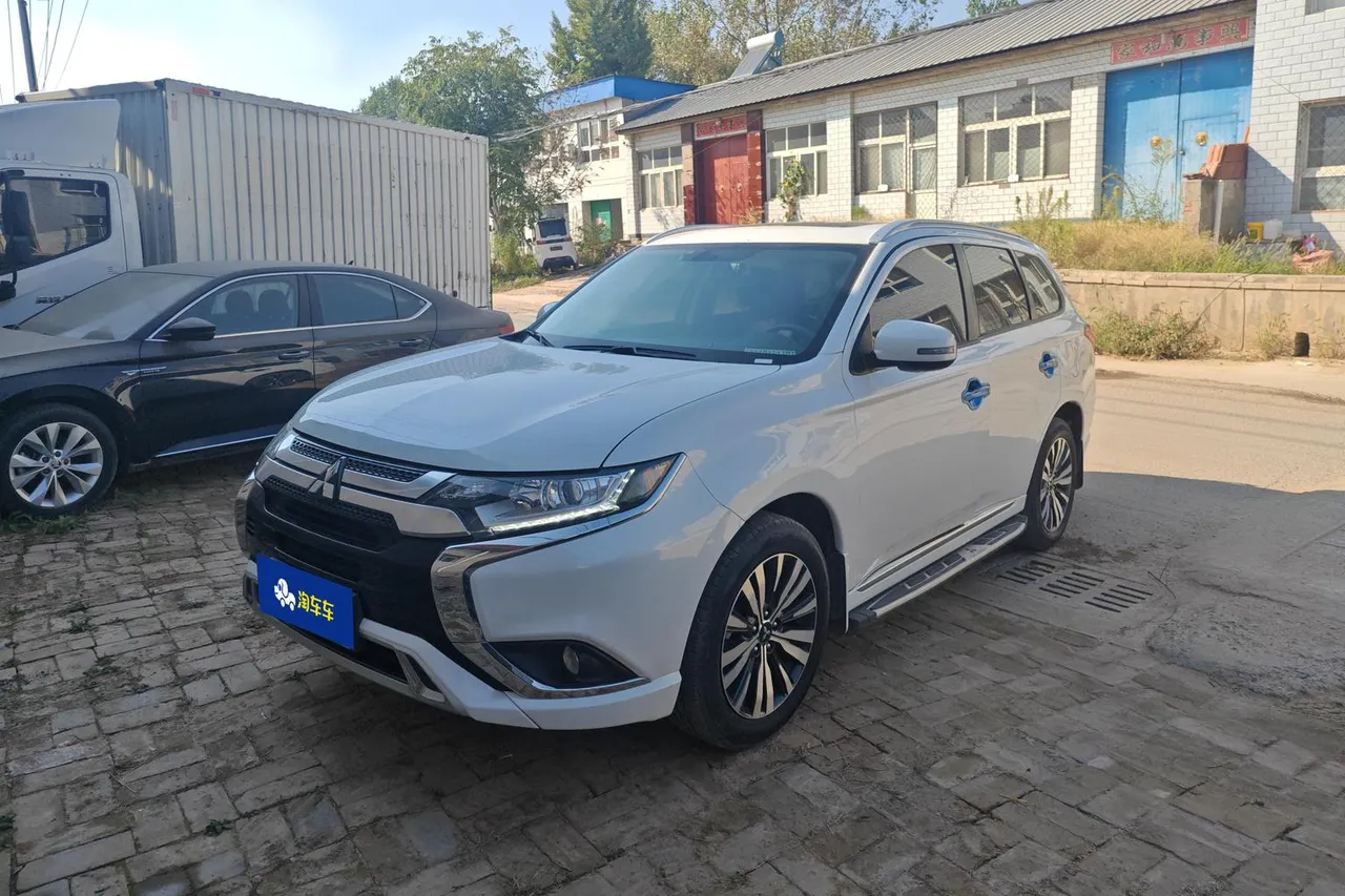 2021 Mitsubishi Outlander 2.0L 2WD Enjoy 5-seat